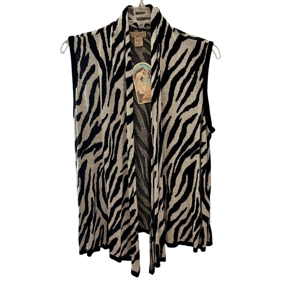 Art And Soul Monochrome Knit Sweater Vest